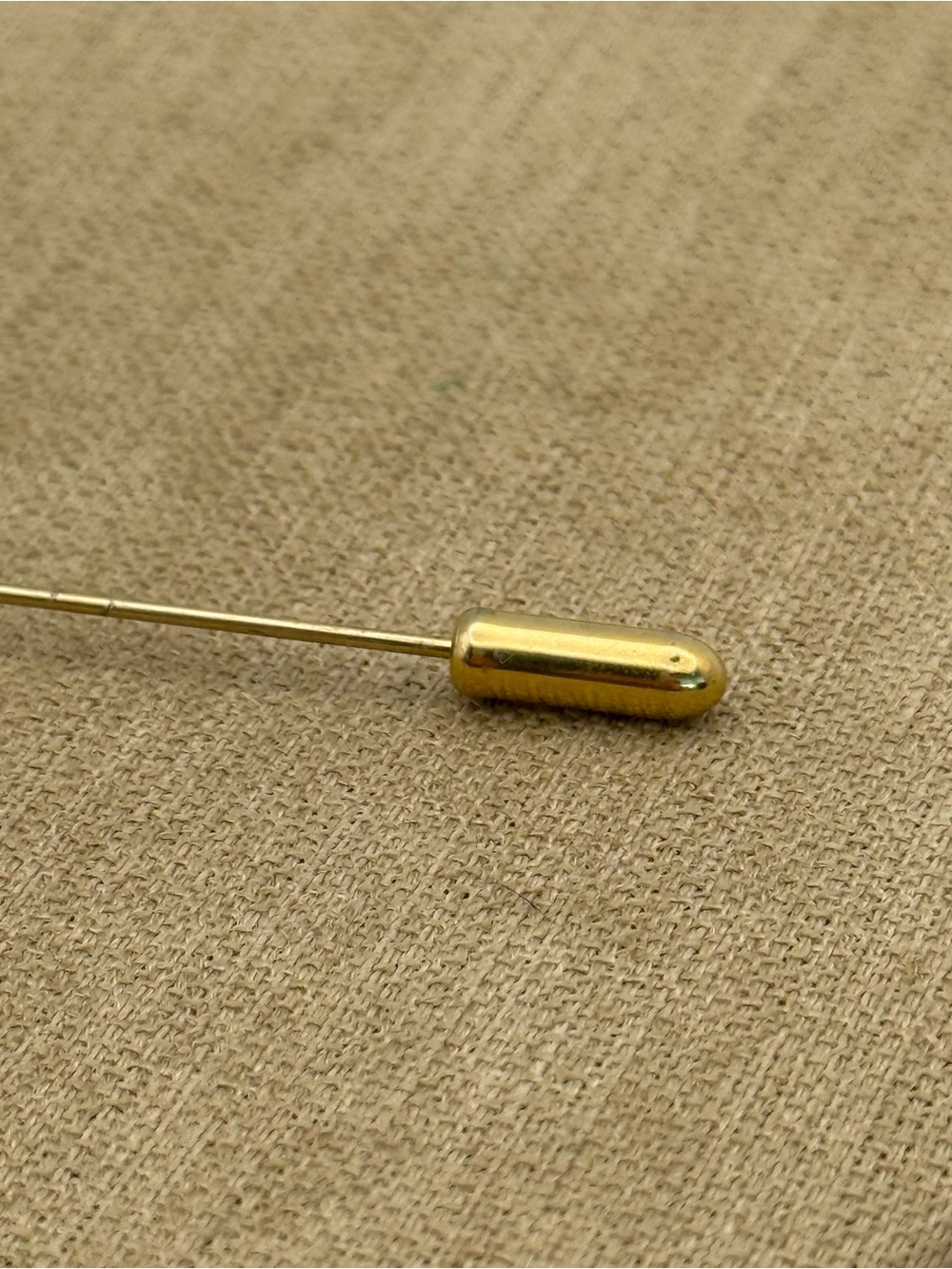 Avon Victorian-Style Gold Tone Stick Pin with Clear Stone Accent - Picture 3 of 4